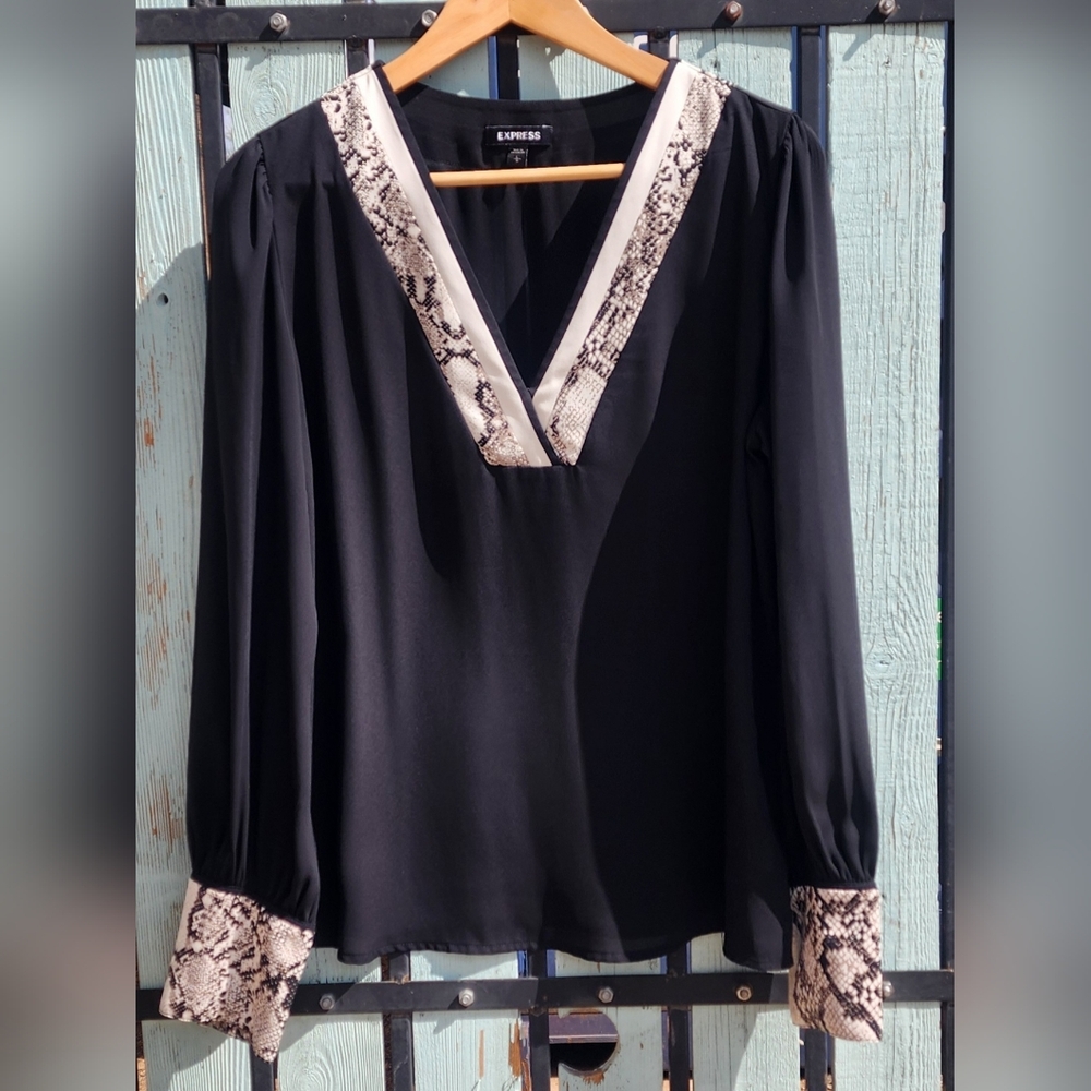 Express Elegant Black Blouse With Animal Accents Size Large